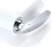 A close-up studio shot of a white and silver faucet handle. Náhled obrázku produktu