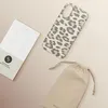 Housse arrière Selencia Sabi Panther Print avec MagSafe Voir les images du produit 7