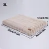 A beige plush dog bed is shown from a diagonal angle, with dimensions indicated by text overlays. Anteprima dell’immagine prodotto