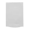 A white disposable wash glove is shown against a white background. Anteprima dell’immagine prodotto