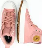 A pair of pink Converse Chuck Taylor All Star Berkshire high-top sneakers are shown from a top-down perspective, with one shoe lying flat and the other standing upright. Anteprima dell’immagine prodotto