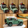 LEGO® Icons Classic Land Rover Defender 90 10317 Podgląd zdjęcia produktu 24