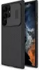 A black phone case with a carbon fiber texture is shown next to a smartphone. Anteprima dell’immagine prodotto