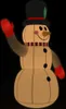 An inflatable snowman with a top hat and red mittens, waving. Voir les images du produit