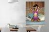 MuchoWow® Poster Junge Frau posiert für die Kamera in einem Produktbild-Vorschau 2