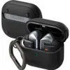 A black protective case for Samsung Galaxy Buds 3 / 3 Pro, with the earbuds inside the case. Voir les images du produit