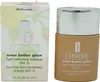 Clinique Even Better Glow Light Reflecting Makeup SPF15 WN Anteprima dell’immagine prodotto 1