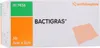 The image shows the packaging of Bactigras antiseptic paraffin gauze. Voir les images du produit
