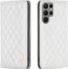 A white quilted flip-style phone case is shown open and closed. Produktbild-Vorschau