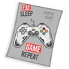 A graphic poster with a video game controller and text related to gaming. Anteprima dell’immagine prodotto