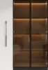 Vitrine en verre Merax avec LED, trois portes, armoire à Voir les images du produit 12