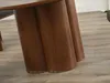 Kulatý jídelní stůl 130 cm OISIN - ořech Náhled obrázku produktu 5