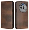 A brown leather phone case is shown from two angles, front and back. Produktbild-Vorschau