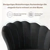 Close-up of a black chair with a flower-shaped backrest, highlighting its features. Voir les images du produit