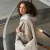 reisenthel moonbag Umhängetasche puffer stone 24 L GO7097 Produktbild-Vorschau 8