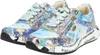 A pair of women's sneakers shown from a diagonal angle against a white background. Produktbild-Vorschau