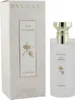 Weiß-goldene Bvlgari Eau Parfumée au thé blanc Verpackung neben schlankem, mattierten Glasflakon mit goldenem Verschluss. Produktbild-Vorschau