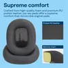 A close-up image of headphone ear pads with accompanying text and detail shots of the materials used. Produktbild-Vorschau