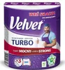 A roll of Velvet Turbo paper towels with a man demonstrating its strength. Voir les images du produit