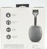 The image shows the side of a product box for headphones, featuring icons and text describing the product's features, along with a partial view of the headphones themselves. Anteprima dell’immagine prodotto