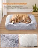 A dog sleeping on a plush dog bed, with close-up shots of the bed's material and filling. Produktbild-Vorschau