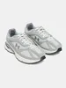 A pair of unisex Under Armour sneakers. Produktbild-Vorschau