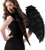 Pc Ange ailes plumes pliées noir (65 x 65 cm) Voir les images du produit 1
