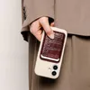 Tarjetero Croco con MagSafe - Burgundy Vista previa de la imagen del producto 3