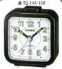 A close-up studio shot of a black Casio analog alarm clock with a white face. Podgląd zdjęcia produktu