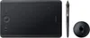 A black Wacom Intuos Pro tablet, stylus, and stand are displayed against a white background. Produktbild-Vorschau