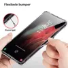A person's hands are holding a transparent phone case on a smartphone. Anteprima dell’immagine prodotto