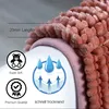 Close-up of a pink bath mat with feature callouts. Produktbild-Vorschau