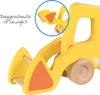 Goki -Pelle en bois avec godet jaune Voir les images du produit 4