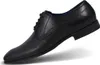 A black leather business shoe is shown against a white background. Anteprima dell’immagine prodotto
