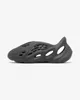 Yeezy Foam RNNR Carbon - EU: 44.5 Produktbild-Vorschau 2