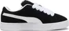 A studio shot of a single Puma Suede XL sports shoe. Voir les images du produit