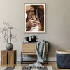 Gerahmtes Poster - Rahmen in heller Eiche - Sand Frau Produktbild-Vorschau 7