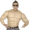 A man wearing a padded muscle shirt and sunglasses. Voir les images du produit