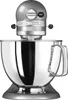 A close-up studio shot of a silver KitchenAid stand mixer. Produktbild-Vorschau