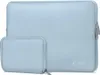 A light blue laptop sleeve and a matching smaller pouch are shown side-by-side on a light blue background. Produktbild-Vorschau