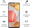 A screen protector is shown on a smartphone, with feature callouts. Produktbild-Vorschau