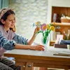 LEGO Botanicals Kleiner Sommerstrauß - Bauset mit Produktbild-Vorschau 44
