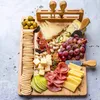Bamboe Kaasplank met Kaasmessen Set – Bamboo Cheese Board – Productafbeelding-voorbeeld 9