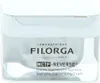 A close-up studio shot of a cosmetic cream jar. Voir les images du produit
