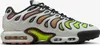 A side view of a Nike Air Max Plus Drift sneaker against a white background. Náhľad obrázku produktu