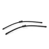 Two black windshield wiper blades are shown against a white background. Anteprima dell’immagine prodotto