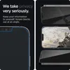 Protector de pantalla de privacidad GLAStR EZ Fit + Vista previa de la imagen del producto 3