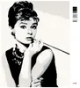 Zuty - Malen nach Zahlen - AUDREY HEPBURN SCHWARZWEIß, Produktbild-Vorschau 3