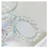 A close-up shot of the handle of a glass mug. Anteprima dell’immagine prodotto