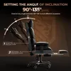 A black ergonomic office chair with a footrest is shown with diagrams illustrating its adjustable recline feature and other benefits. Voir les images du produit